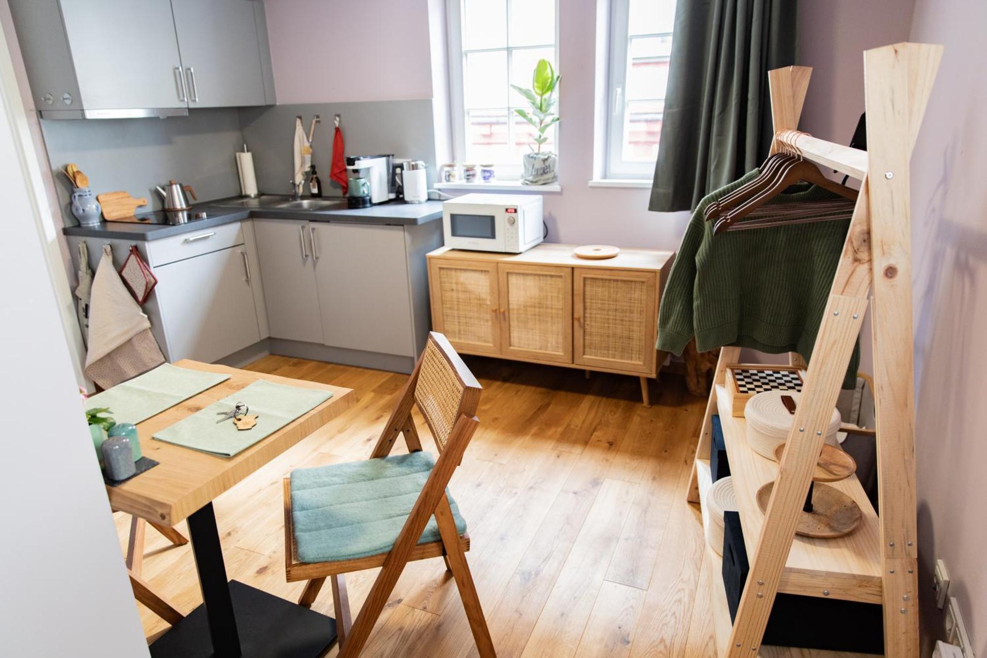Altstadt Apartment Am Dom Wetzlar, 1 Zi, Kueche, Bad Mit Parkplatz Am Grundstueck Ngoại thất bức ảnh