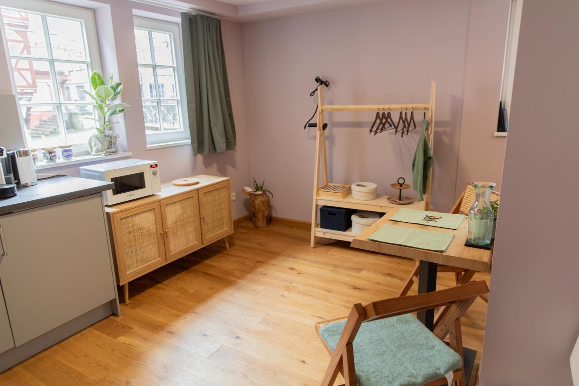 Altstadt Apartment Am Dom Wetzlar, 1 Zi, Kueche, Bad Mit Parkplatz Am Grundstueck Ngoại thất bức ảnh