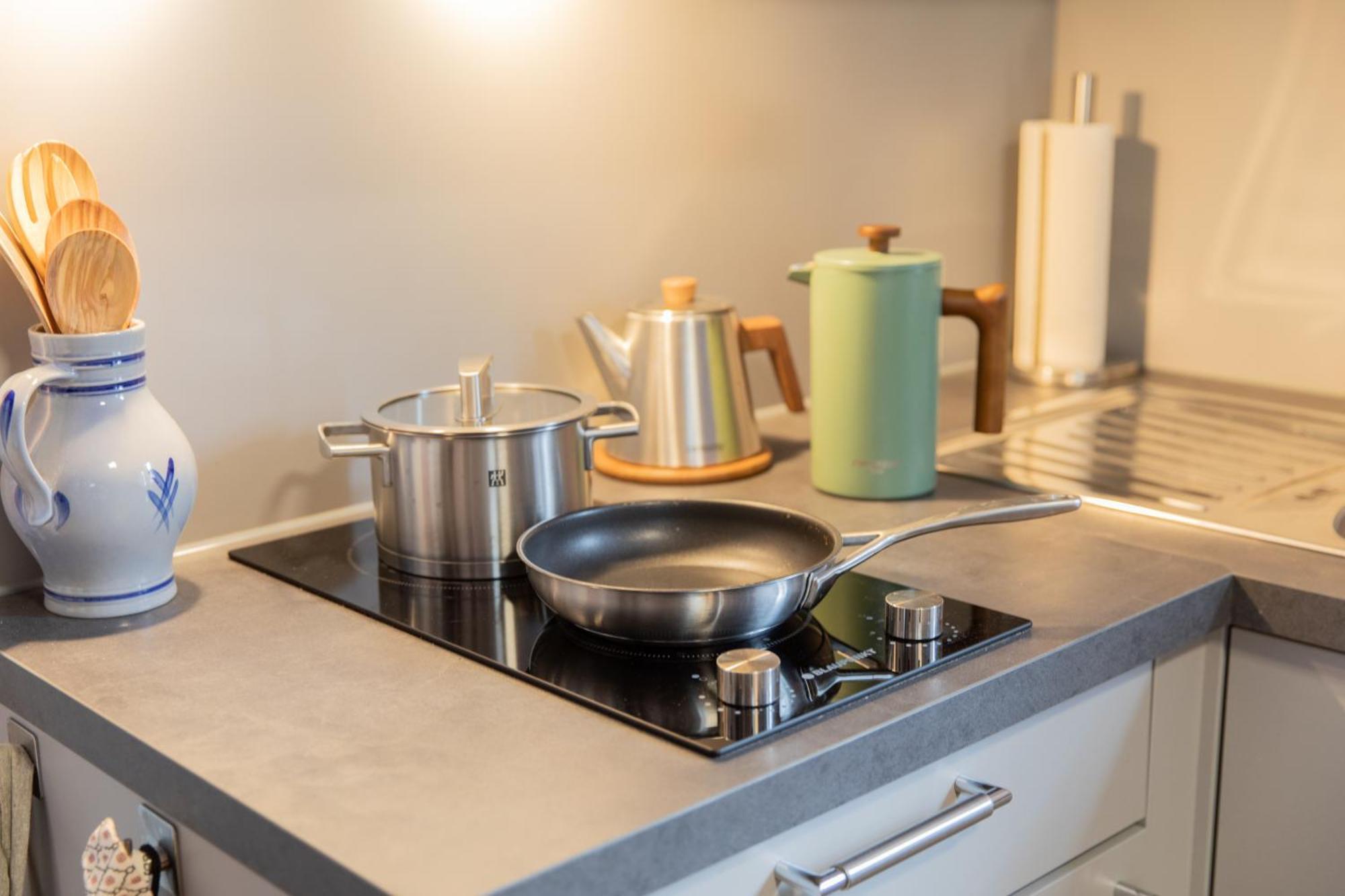 Altstadt Apartment Am Dom Wetzlar, 1 Zi, Kueche, Bad Mit Parkplatz Am Grundstueck Ngoại thất bức ảnh